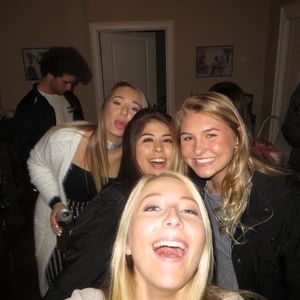 Meet your Posher, Madelynn